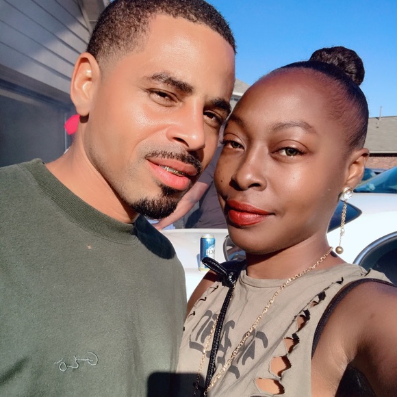 Meet Your Posher - Picture 2 of 4